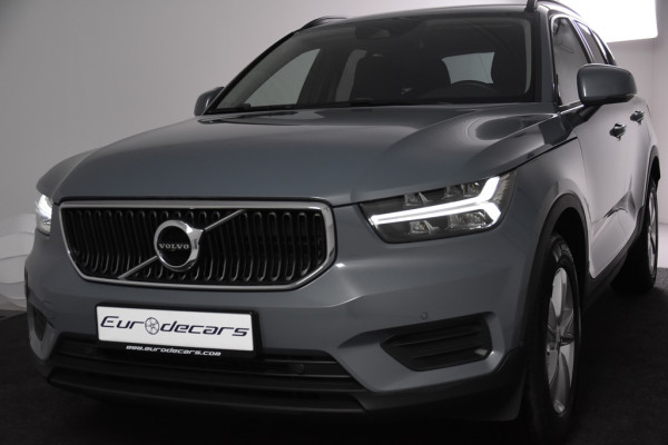 Volvo XC40 1.5 T2 Momentum *1ste Eigenaar*Navigatie*Camera*