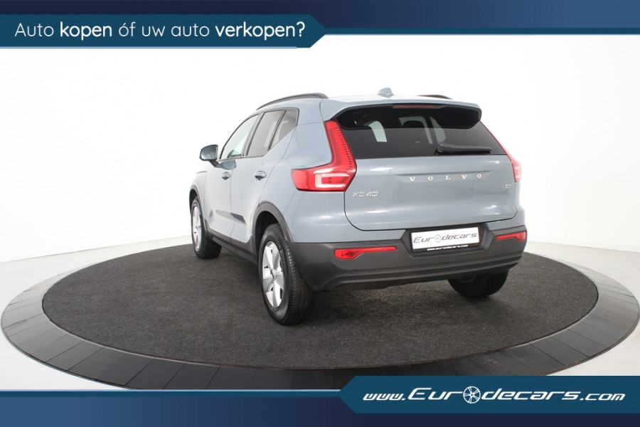 Volvo XC40 1.5 T2 Momentum *1ste Eigenaar*Navigatie*Camera*