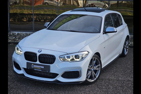 BMW 1-serie M135i xDrive |OPENDAK|H&K|STUUR/STOELVERW