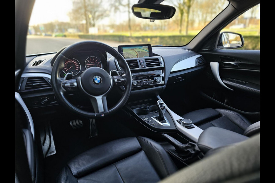 BMW 1-serie M135i xDrive |OPENDAK|H&K|STUUR/STOELVERW