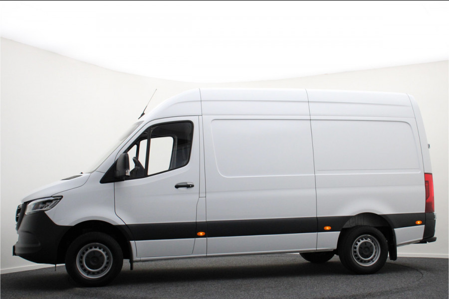 Mercedes-Benz Sprinter 317 CDI Aut. L2H2 3-Zits, Airco, LED, Standkachel, Cruise, Camera, Apple Carplay, Trekhaak