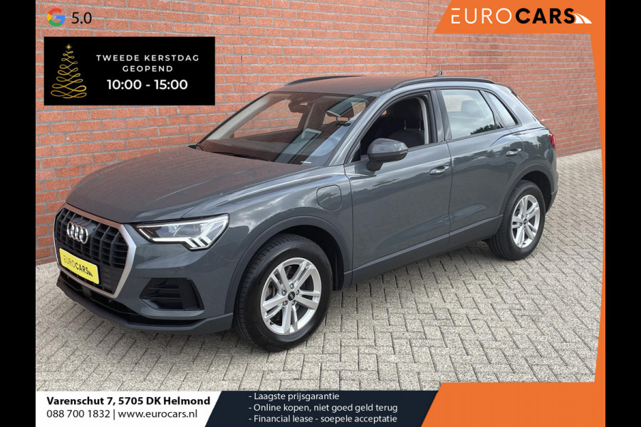 Audi Q3 45 TFSI e Attitude PHEV S-tronic Wegklapbare trekhaak Camera Dab Led Verwarmde voorstoelen Climate Control Navigatie Apple Carplay/Android Auto