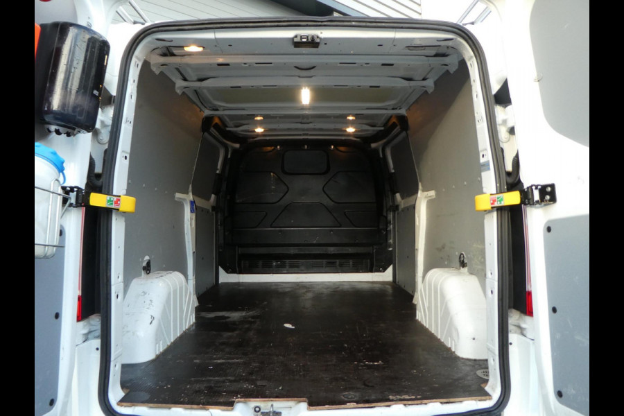 Ford Transit Custom 320 2.0 TDCI 130pk L2, Camera, Navigatie, LED, 2xSchuifdeur, Trekhaak.