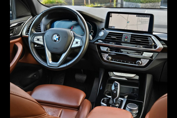 BMW X3 XDRIVE30E LUXURY LINE I PANORMA I LEDER I TREKHAAK I SPORTSTOELE