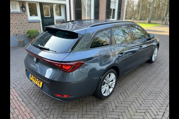 Seat Leon Sportstourer 1.0 TSI 110pk StyleBns Int Camera, Navi, 17" LMV, NL-auto