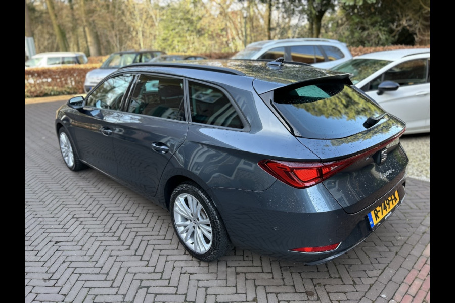 Seat Leon Sportstourer 1.0 TSI 110pk StyleBns Int Camera, Navi, 17" LMV, NL-auto