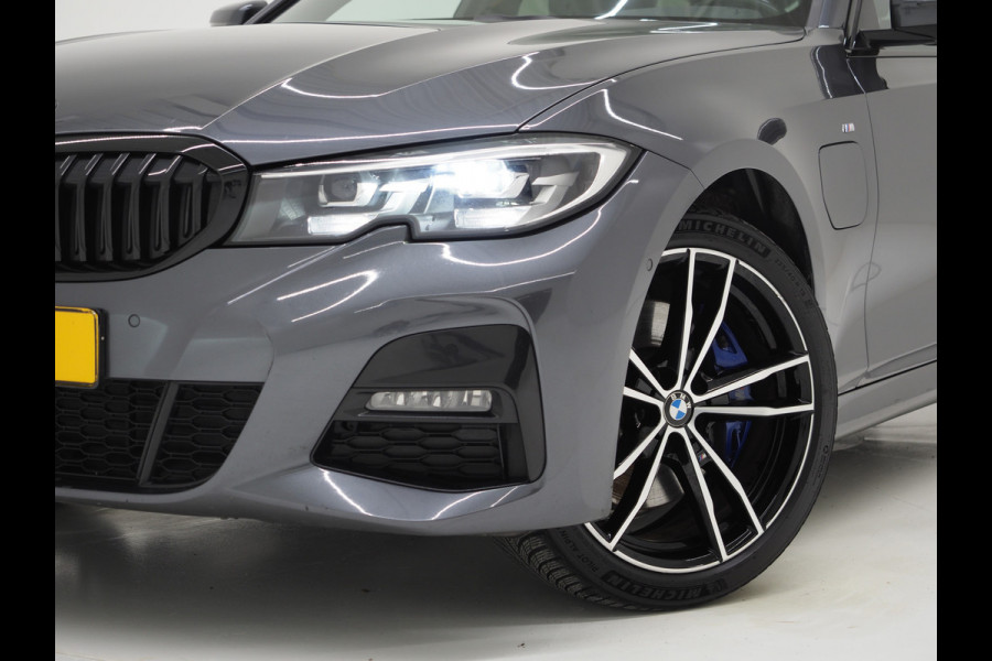 BMW 3 Serie Touring 330e High Executive M-Sport | Shadow | Harman/Kardon | 360 | Keyless | Virtual