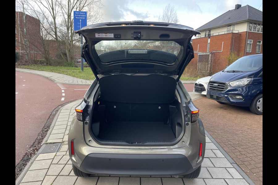 Toyota Yaris Cross 1.5 Hybrid Dynamic Luxury | Stuur- & Stoelverwarming | Parkeersensoren | Navigatie