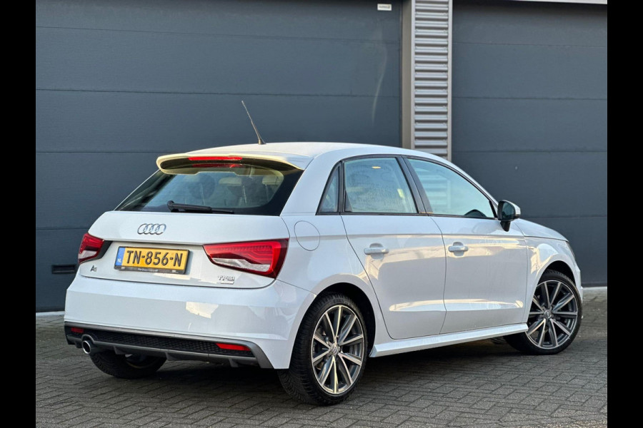 Audi A1 Sportback 1.0 TFSI Advance S- LINE, 5 deurs, navigatie, nederlandse auto met nationale auto pas