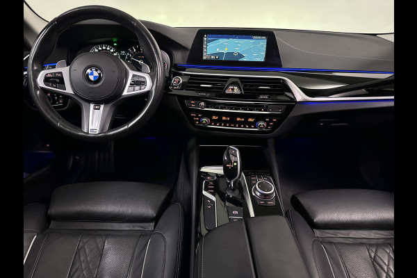 BMW 5 Serie Touring 530i Sportline 252pk | Panodak | Luxe Lederen comfortstoelen Memory | Head-up Display | Carplay | 360 Camera | Stoelventilatie |