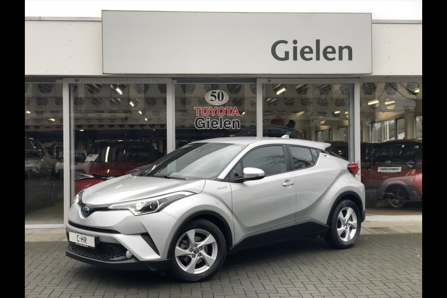 Toyota C-HR 1.8 Hybrid Active | Trekhaak, Navigatie, Parkeercamera, Lichtmetalen velgen, Climate control, Adaptive cruise control