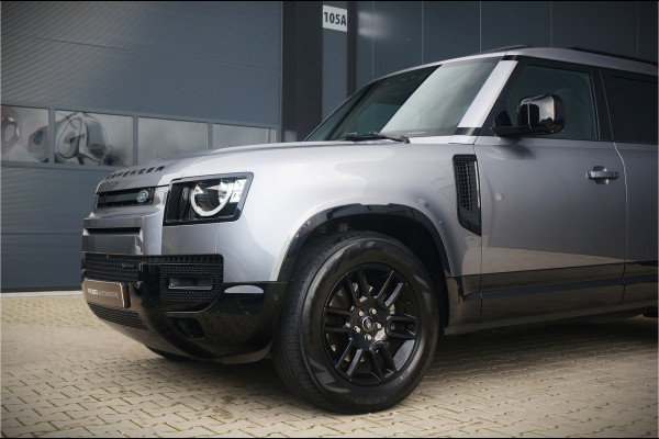 Land Rover Defender Hard Top 3.0 D250 110 MHEV X-Dynamic S | €59.940,- Ex BTW | Grijs Kenteken | Luchtvering | Panoramadak | Stuur/Stoelverwarming | 360° Camera | Keyless | Groot Scherm | Cruise Control | Apple Carplay