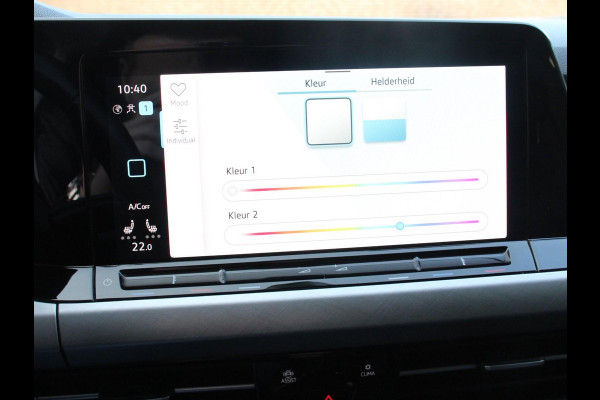 Volkswagen Golf 2.0 TDI DSG Style | Navigatie | Apple Carplay/Android Auto | Climate Control | Parkeer sensoren | Adaptive Cruise Control | Lichtmetalen velgen |