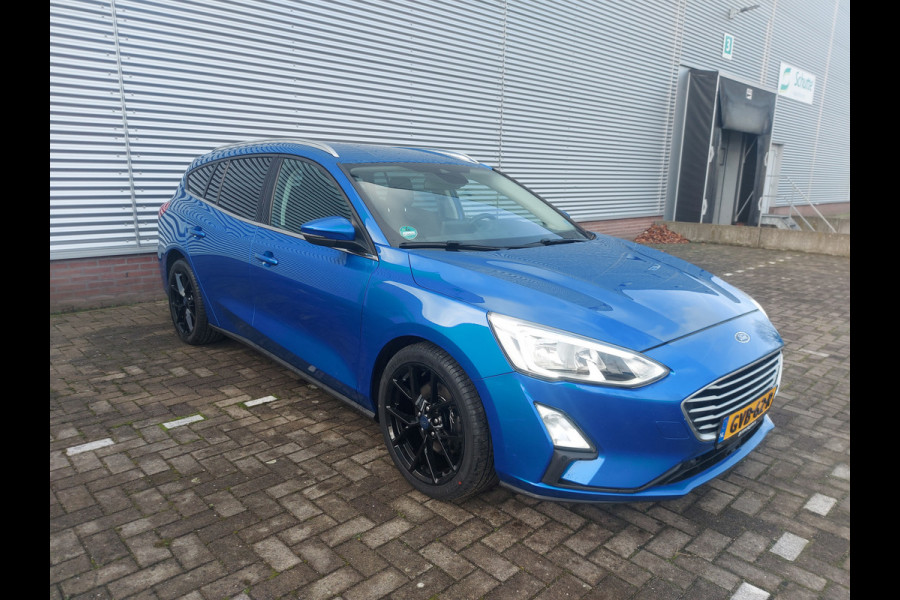 Ford FOCUS Wagon 1.0 EcoBoost Titanium Business Automaat, airco,cruise,afneembare trekhaak,navigatie,parkeersensoren,