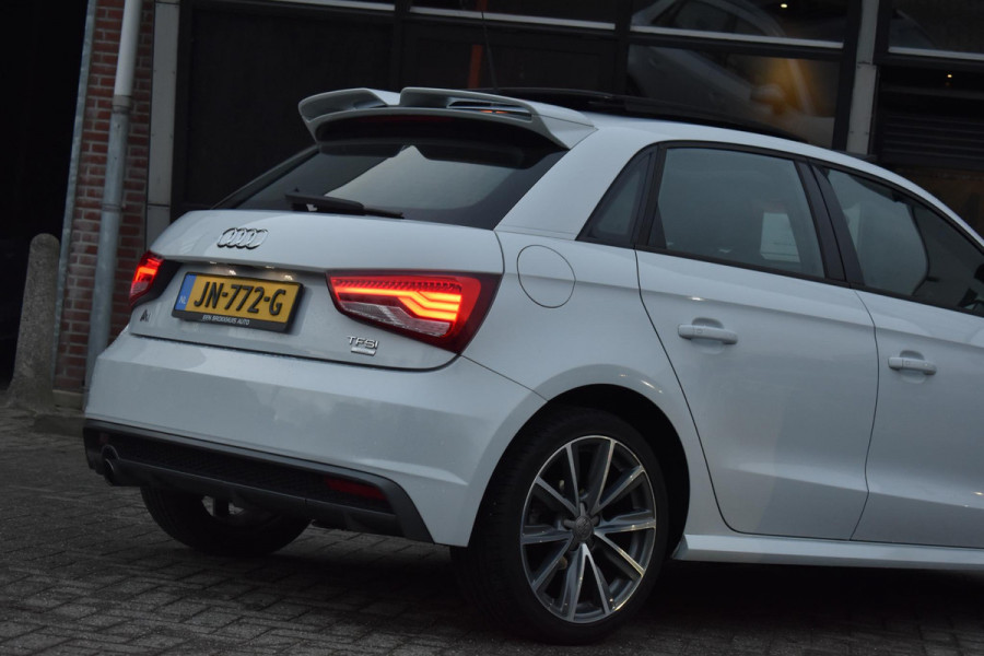 Audi A1 Sportback 1.0 TFSI Sport S-Line Pano Cruise Xenon LED