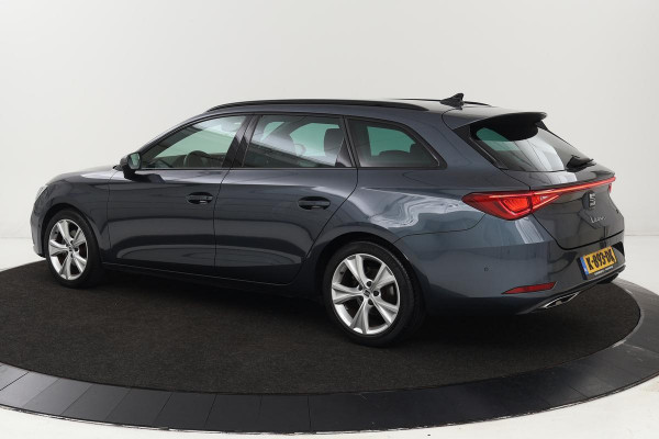 Seat Leon 1.5 eTSI FR Launch Edition | Trekhaak | Adaptive cruise | Sfeerverlichting | Carpay | PDC | Navigatie | Park Assist | Dodehoek detectie | Climate control