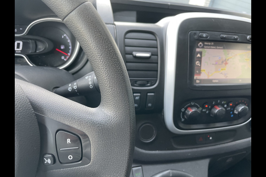 Fiat Talento 1.6 MJ EcoJet L2H1 Airco - achteruitrij camera - navigatie - Parkeersensoren Achter - Trekhaak - sidebar - bluetooth - cruise control - Houten laadvloer
