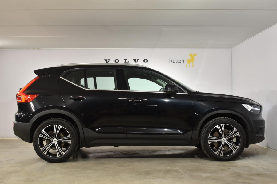 Volvo XC40 T4 211PK Automaat Recharge Inscription / Leer / Adaptieve cruise control / 19'' velgen / Camera Achter / Trekhaak