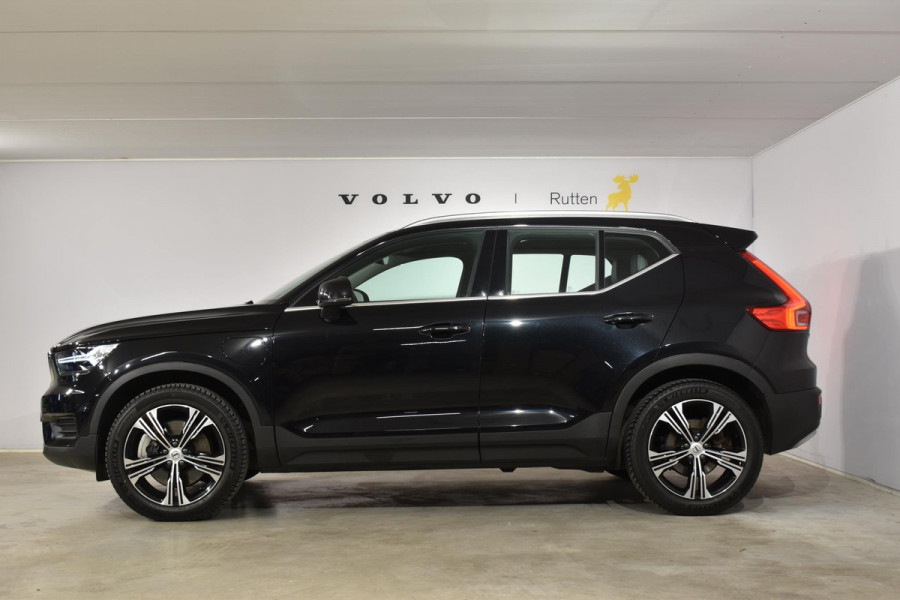 Volvo XC40 T4 211PK Automaat Recharge Inscription / Leer / Adaptieve cruise control / 19'' velgen / Camera Achter / Trekhaak