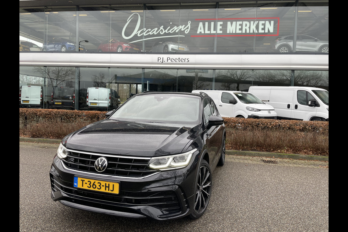 Volkswagen Tiguan 1.5 TSI Elegance Full options!! panorama schuif / kanteldak tv schermen 20 inch velgen