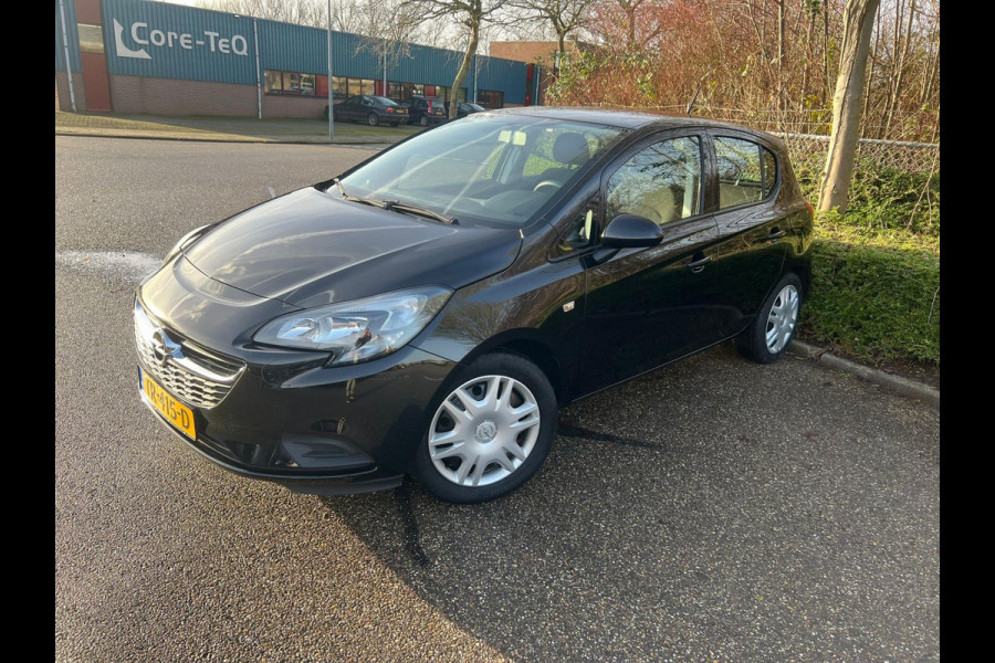 Opel Corsa 1.4 Favourite