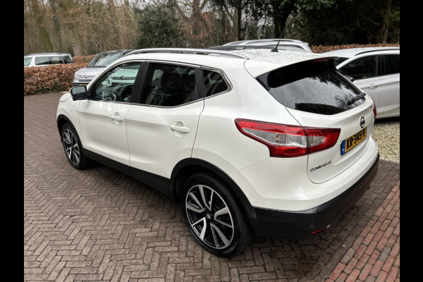 Nissan QASHQAI 1.2 Automaat Bns. Ed. Leder, Panodak, Trekhaak, 19” LMV