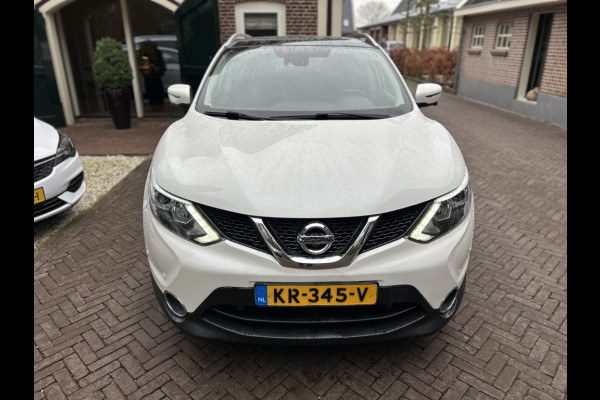 Nissan QASHQAI 1.2 Automaat Bns. Ed. Leder, Panodak, Trekhaak, 19” LMV