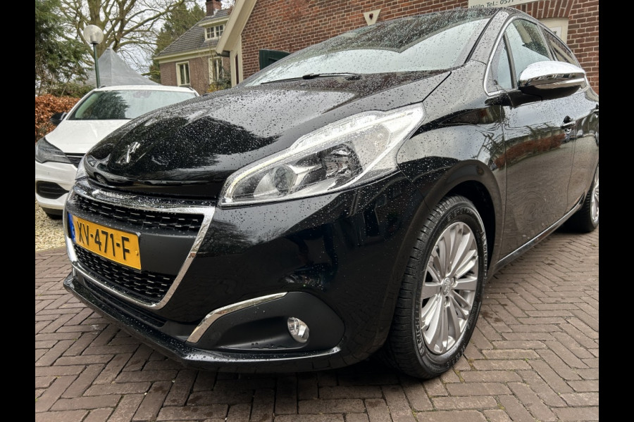 Peugeot 208 1.2 PT 110pk 5-drs Allure Navi, LMV, 39 dkm, 1e Eigenaar