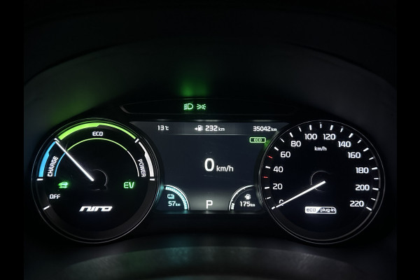 Kia Niro 1.6 GDi PHEV DynamicLine Plug In Hybrid | Schuifdak | Trekhaak Afn. | Adaptive Cruise | JBL Sound | LED | Stuur / Stoelverwarming |