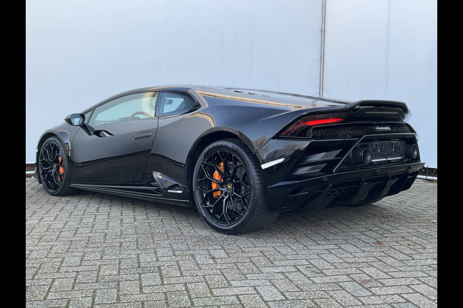 Lamborghini Huracan EVO 5.2 V10 - 640 CV AWD Nero Ade Lifting Dealer serviced Incl-BTW 4WD