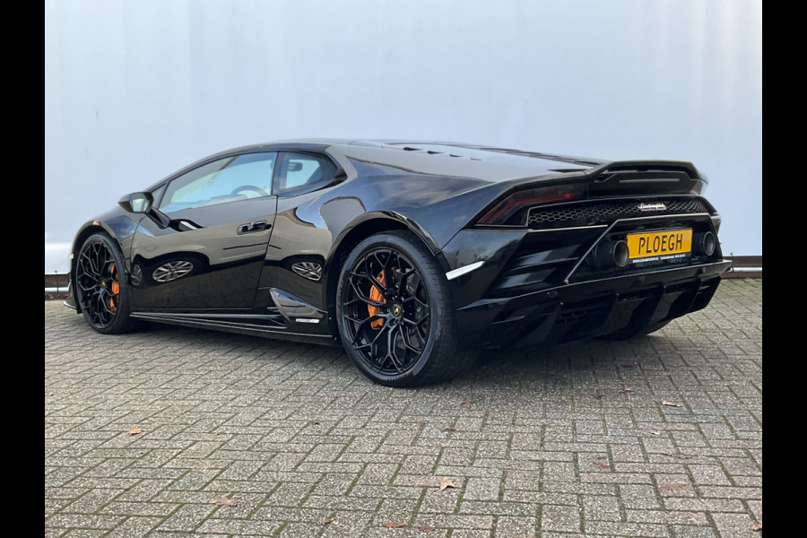 Lamborghini Huracan EVO 5.2 V10 - 640 CV AWD Nero Ade Lifting Dealer serviced Incl-BTW 4WD