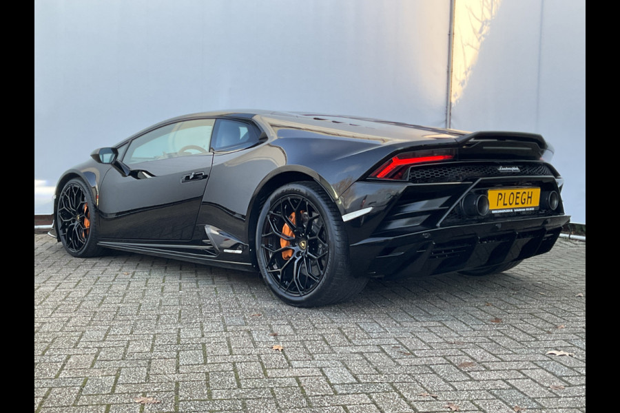 Lamborghini Huracan EVO 5.2 V10 - 640 CV AWD Nero Ade Lifting Dealer serviced Incl-BTW 4WD