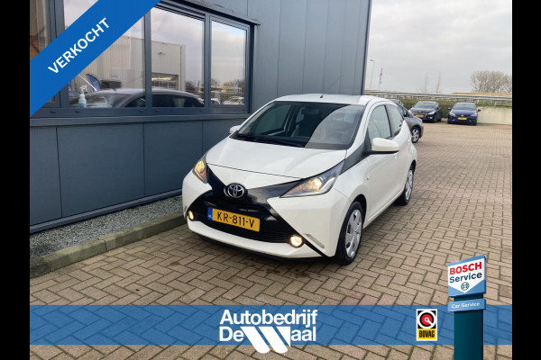 Toyota Aygo 1.0 VVT-i X-Play 5-drs. CAMERA/AIRCO/LIMITER/1E EIGENAAR!!