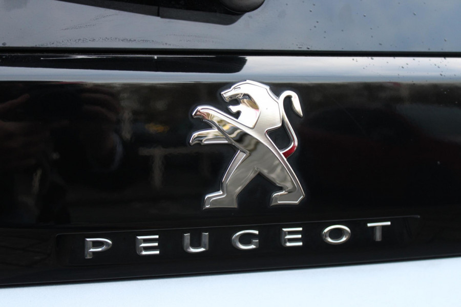 Peugeot 5008 1.2 130PK AUTOMAAT BLUE LEASE GT | PANORAMISCH SCHUIF/KANTEL DAK | ELEKTRISCH VERSTELBARE STOEL MET GEHEUGEN FUNCTIE | ELEKTRISCHE ACHTERKLEP | MASSAGE STOELEN | KEYLESS ENTRY/START | NAVIGATIE 10" TOUCHSCREEN | APPLE CARPLAY/ANDROID AUTO | STOEL VERWARMING | CLIMATE CONTROL | DAB+ RADIO |