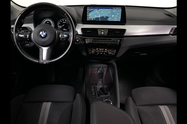 BMW X1 xDrive25e Sportline Plug in Hybrid | PHEV | Head-up Display | Camera | Navigatie | Sportstoelen Verwarmd | Led |