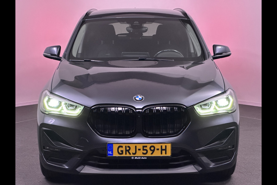 BMW X1 xDrive25e Sportline Plug in Hybrid | PHEV | Head-up Display | Camera | Navigatie | Sportstoelen Verwarmd | Led |