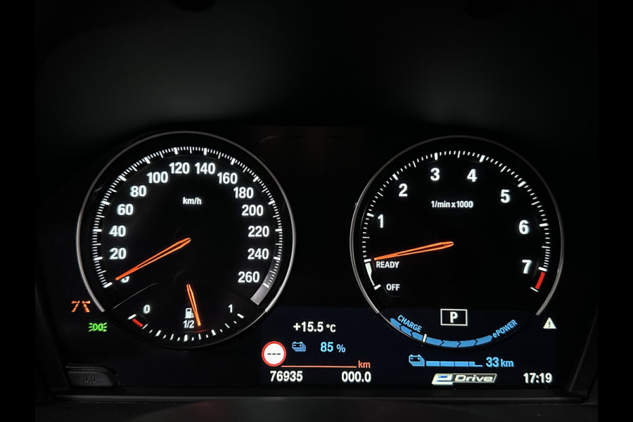 BMW X1 xDrive25e Sportline Plug in Hybrid | PHEV | Head-up Display | Camera | Navigatie | Sportstoelen Verwarmd | Led |