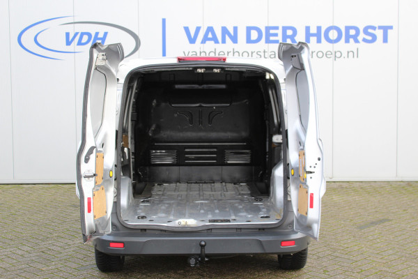 Ford Transit Connect 1.5-101pk TDCI L2 Economy Edition. Zeer nette Ford Connect, deze bedrijfswagen kan u nog jaren tot dienst zijn ! Airco, metallic lak, trekhaak etc.