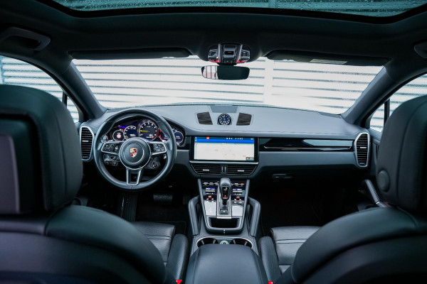 Porsche Cayenne Coupé 3.0 E-Hybrid Panodak Bose Luchtvering 360 Cam Stoelventilatie Trekhaak Keyless