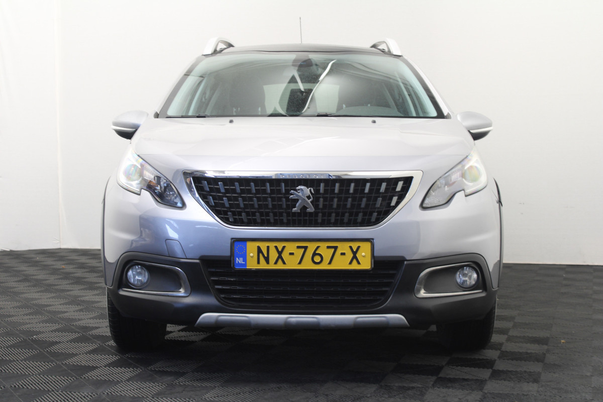 Peugeot 2008 1.2 PureTech Allure |Pano|Navi|