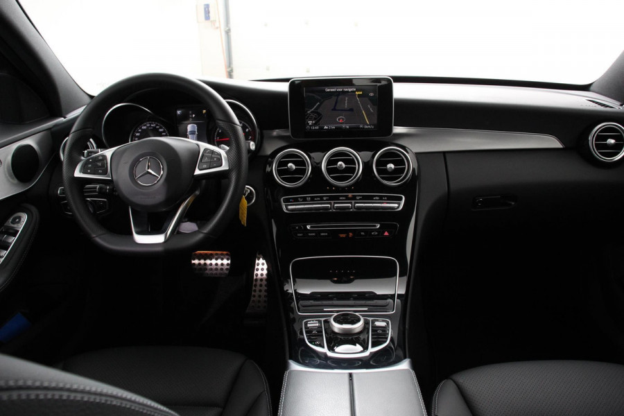 Mercedes-Benz C-Klasse Estate 180 AMG Sport Edition Navigatie Parkeersensoren Cruise Control Stoelverwarming Leder