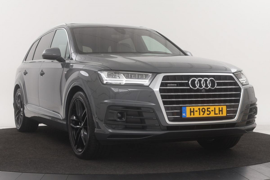 Audi Q7 3.0 TDI quattro S-line | Adaptive cruise | Nachtzicht | Panoramadak | Head-Up | 360 camera | | Bose | Trekhaak | Stoelverwarming | Matrix LED | Keyless | Leder | Achterbankverwarming | Navigatie