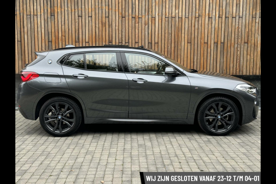 BMW X2 sDrive18i High Executive M-sport Automaat | Panoramadak | Lederen interieur | LED verlichting | Sfeerverlichting | DAB radio | H