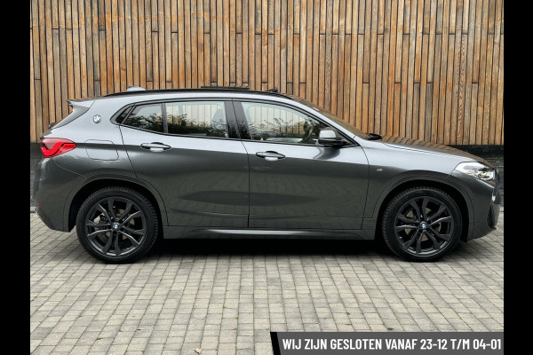 BMW X2 sDrive18i High Executive M-sport Automaat | Panoramadak | Lederen interieur | LED verlichting | Sfeerverlichting | DAB radio | H