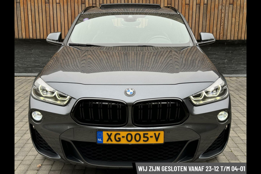 BMW X2 sDrive18i High Executive M-sport Automaat | Panoramadak | Lederen interieur | LED verlichting | Sfeerverlichting | DAB radio | H