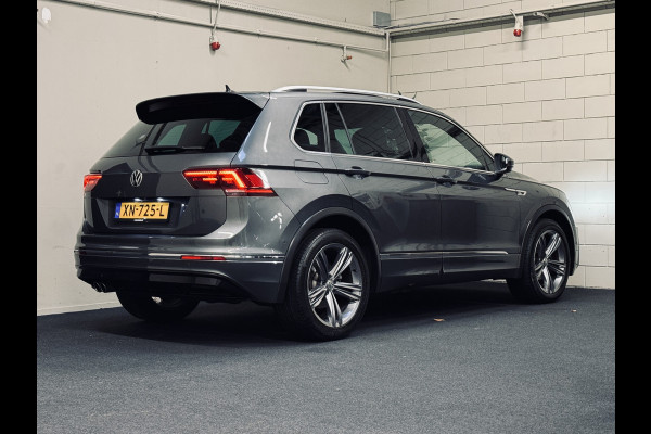 Volkswagen Tiguan 1.5 TSI ACT R-Line | Panorama | Virtual | Keyless