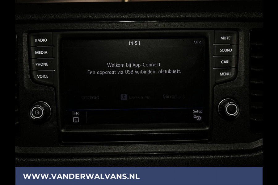 Volkswagen Crafter 2.0 TDI 141pk L3H3 L2H2 Euro6 Airco | Camera | Apple Carplay | Cruisecontrol Chauffeursstoel, Android Auto