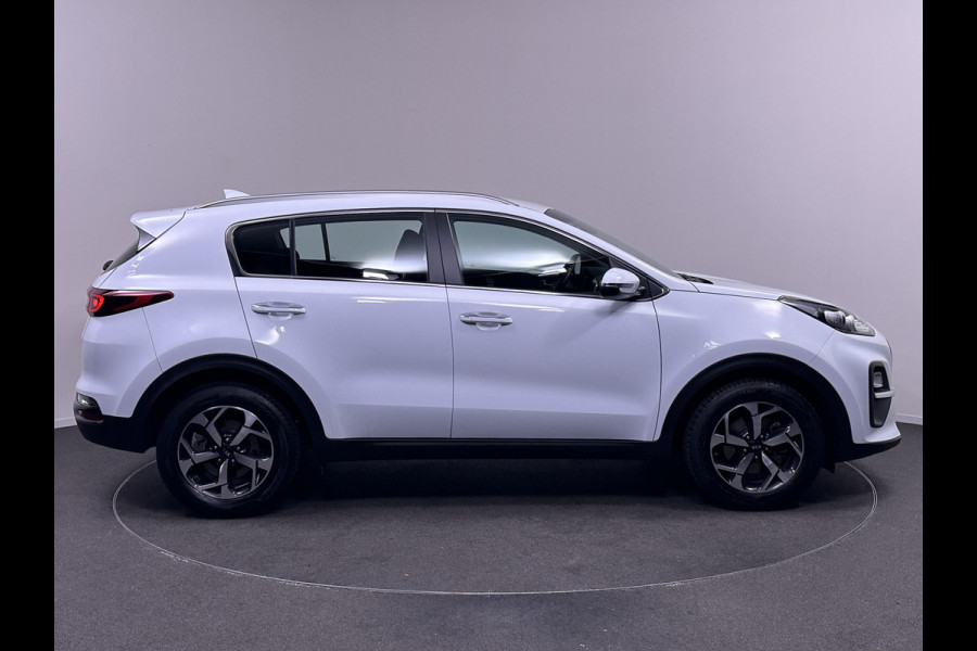 Kia Sportage 1.6 T-GDI DynamicLine 177pk | Navigatie | Apple Carplay | Cruise Control | Camera | Stoelverwarming | DAB | Achterbank Verwarmd |