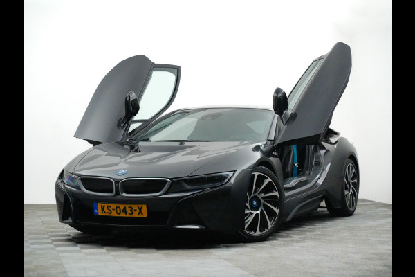 BMW i8 Coupe 375pk (dealer-onderhouden,NL geleverd,carbon,head-up,leer,laser)