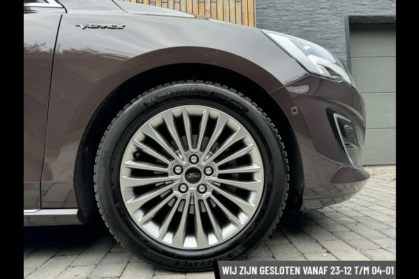 Ford Focus 1.5 EcoBoost Vignale Automaat | Panoramadak | B&O audiosysteem | Trekhaak | Navigatiesysteem | Elektrische bestuurdersstoel | Ad